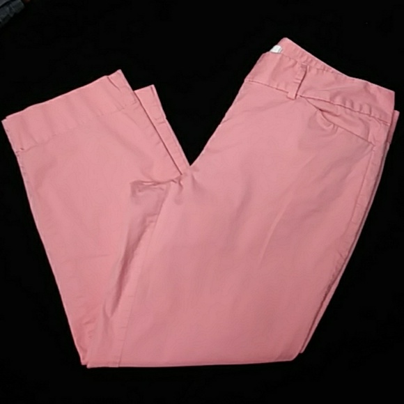 LOFT Pants - Ann Taylor Loft size 8 Peachy Pink Capri Pants